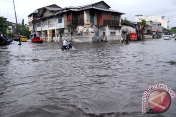 Banjir Rendam 800 Rumah di Pesisir Selatan
