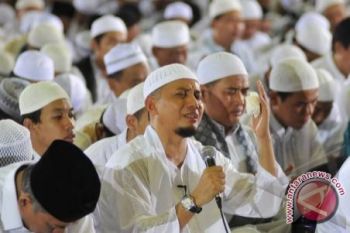 Pemkot sambut tahun baru dengan zikir akbar