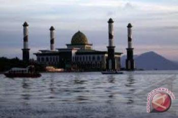 Situs Wisata di Ternate Padat