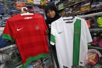 Kostum Timnas Laris Manis
