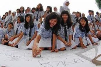 Siswa Peringati Hari Anti Korupsi dengan Lomba Orasi