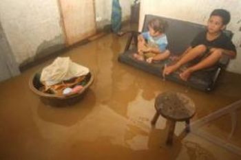 Puluhan Rumah di Pekalongan Terendam