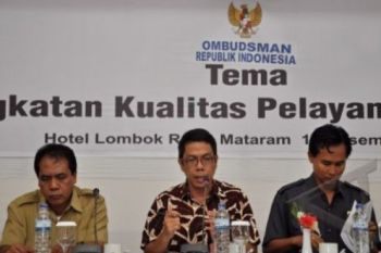 SEMINAR PELAYANAN PUBLIK