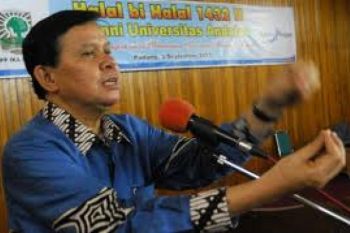 Fasli Jalal: PTS Daerah Tingkatkan Mutu Pendidikan
