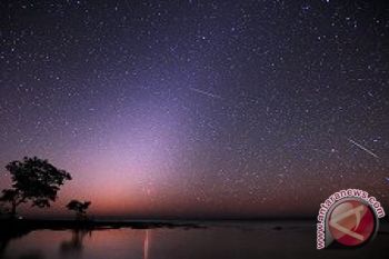  Ayo, nonton hujan meteor Kamis subuh