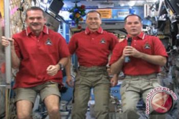  Astronot Expedition 34 awali Tahun Baru di antariksa