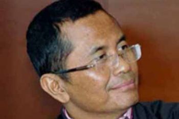 Mobil Tuxuci Dahlan Iskan Terperosok di Magetan