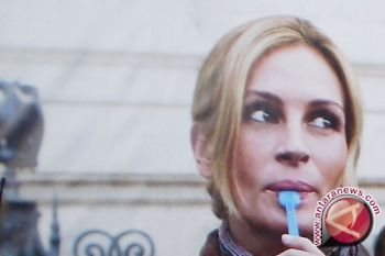  Julia Roberts bintangi film bertema AIDS