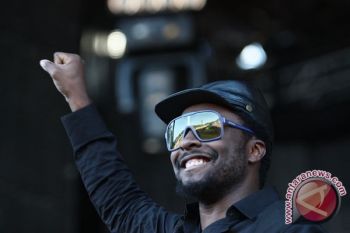  Will.i.am ingin tur solo tahun ini