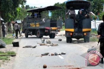 Warga di Lokasi Bentrok Diminta Menahan Diri 