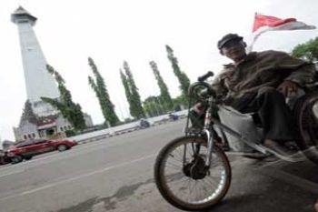 BERKURSI RODA KELILING INDONESIA