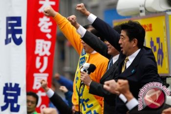  Abe kritik China yang korbankan bisnis Jepang