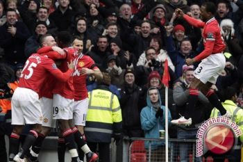 Manchester kalahkan Liverpool 2-1