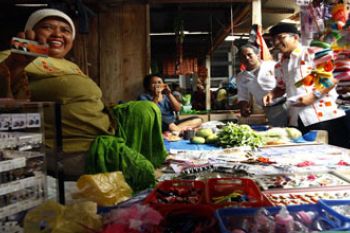 KUNJUNGI PASAR TRADISIONAL