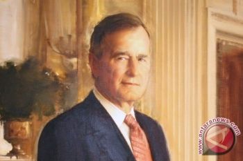  George Bush senior keluar dari rumah sakit 