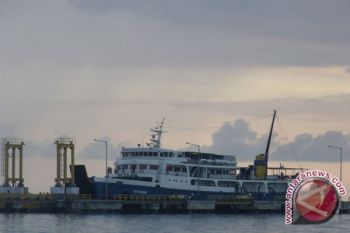 Jumlah Penumpang Feri Kolaka-Bajo`e Turun