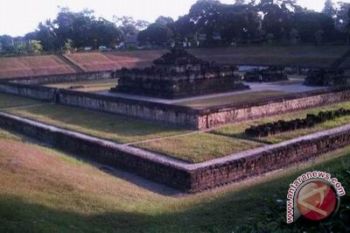 Dispar: perlu diapresiasi kesadaran masyarakat berwisata candi 