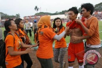  Ismed Sofyan batal gabung Sriwijaya FC
