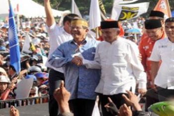 AMIEN RAIS KAMPANYEKAN ILHAM