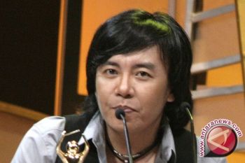  Ari Lasso bikin konser yang "HAM"