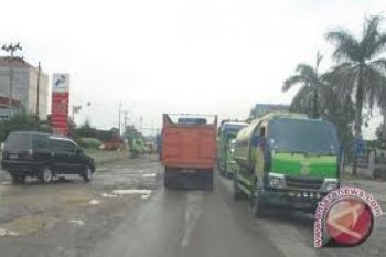 Jalan Lintas Kutai Timur-Berau Rampung 2014