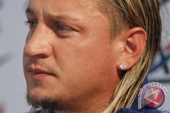 Mexes Bunuh Diri, Milan-Bologna Jadi 2-1 