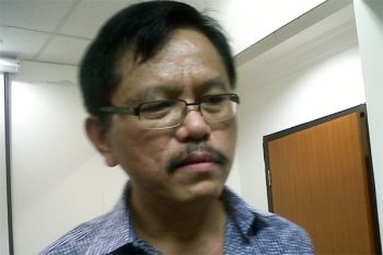 Usulan cetak uang untuk stimulus dampak ekonomi dari COVID-19