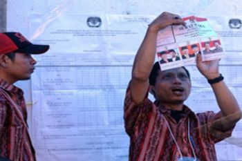 PENGHITUNGAN SURAT SUARA PILKADA SULSEL