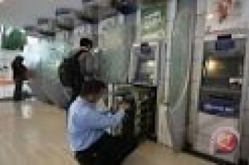 Kartu ATM berbasis chip digunakan pada 2016
