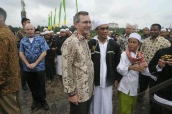DUBES AS HADIRI DZIKIR AKBAR
