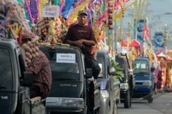 PARADE TRADISI WALIMA