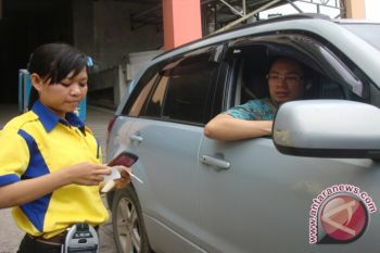 Teknologi 'smartphone' permudah pembayaran parkir kendaraan 