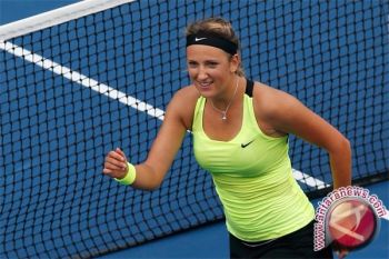  Azarenka taklukan Li dalam final dramatis 