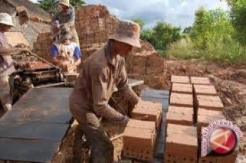 Pelaku Usaha Batu Bata Harapkan Bantuan Modal