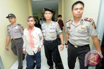 Aktivis dan polisi bentrok di Mapolda Sumsel