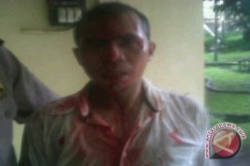 Petani terus berdatangan terkait penangkapan aktivis Walhi 