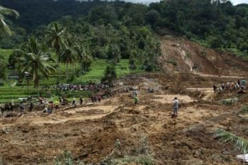 Korban Ke-16 Longsor Agam Ditemukan