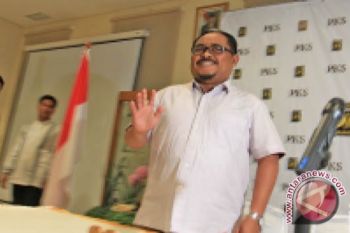  Diduga terima suap, ini komentar Presiden PKS