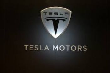 Tesla Motor Alami Situasi Sulit 