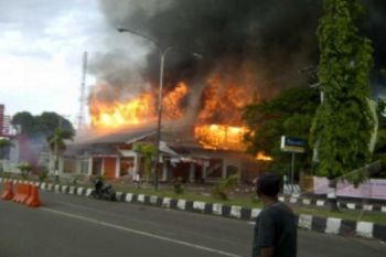 KERUSUHAN SUMBAWA