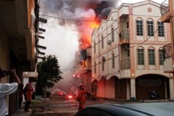 Ledakan Masih Terus Terjadi di Lokasi Kebakaran