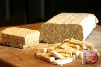 Harga Kedelai Naik, Ukuran Tempe Dikurangi
