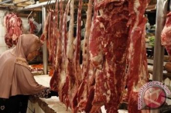 Omzet Pedagang Daging Sapi Turun
