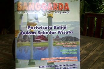 Politikus Senior Luncurkan Majalah "Sanggarda"