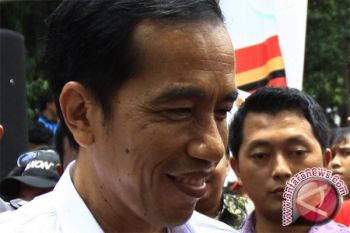 Jokowi "tancap gas" sebar bantuan