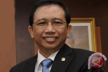DPR Tidak Permasalahkan Mundurnya Anis Matta