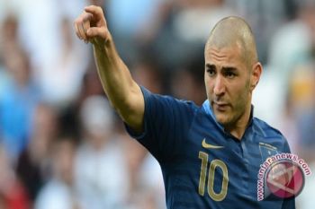 Deschamps masih yakin Benzema dapat berkontribusi 