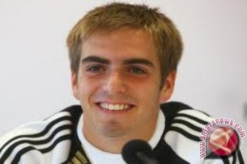 Lahm: skandal korupsi lukai sepak bola
