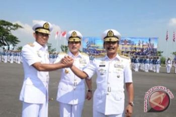 Laksamana Pertama TNI Ary Atmaja Gubernur AAL 