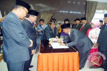 Gubernur Sulteng Lantik 166 Pejabat